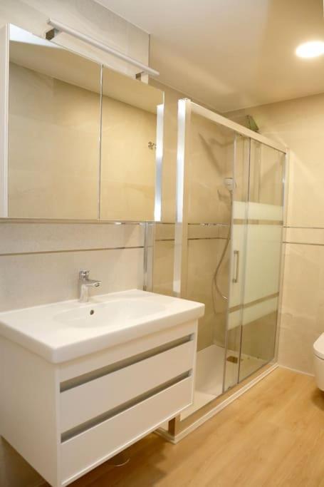 De Lujo En Edificio Zafiro, Apartment *